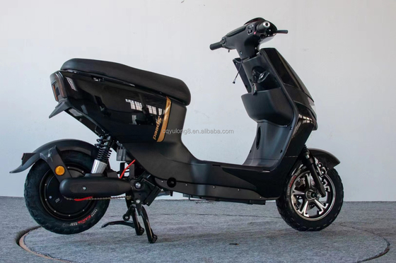 Motocicletas eléctricas de 1000W Bicicleta de ciudad con 6-8 horas de tiempo de carga y voltaje de 48V