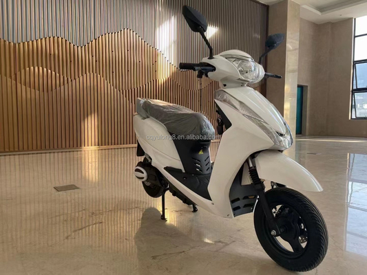 72v Batería de litio Scooter eléctrico Motocicleta para adultos Carga máxima 200kg Pantalla LCD