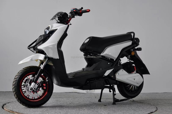 500W/1000W/1500W Motor sin escobillas Motocicletas eléctricas para adultos Velocidad máxima 40 60km/h